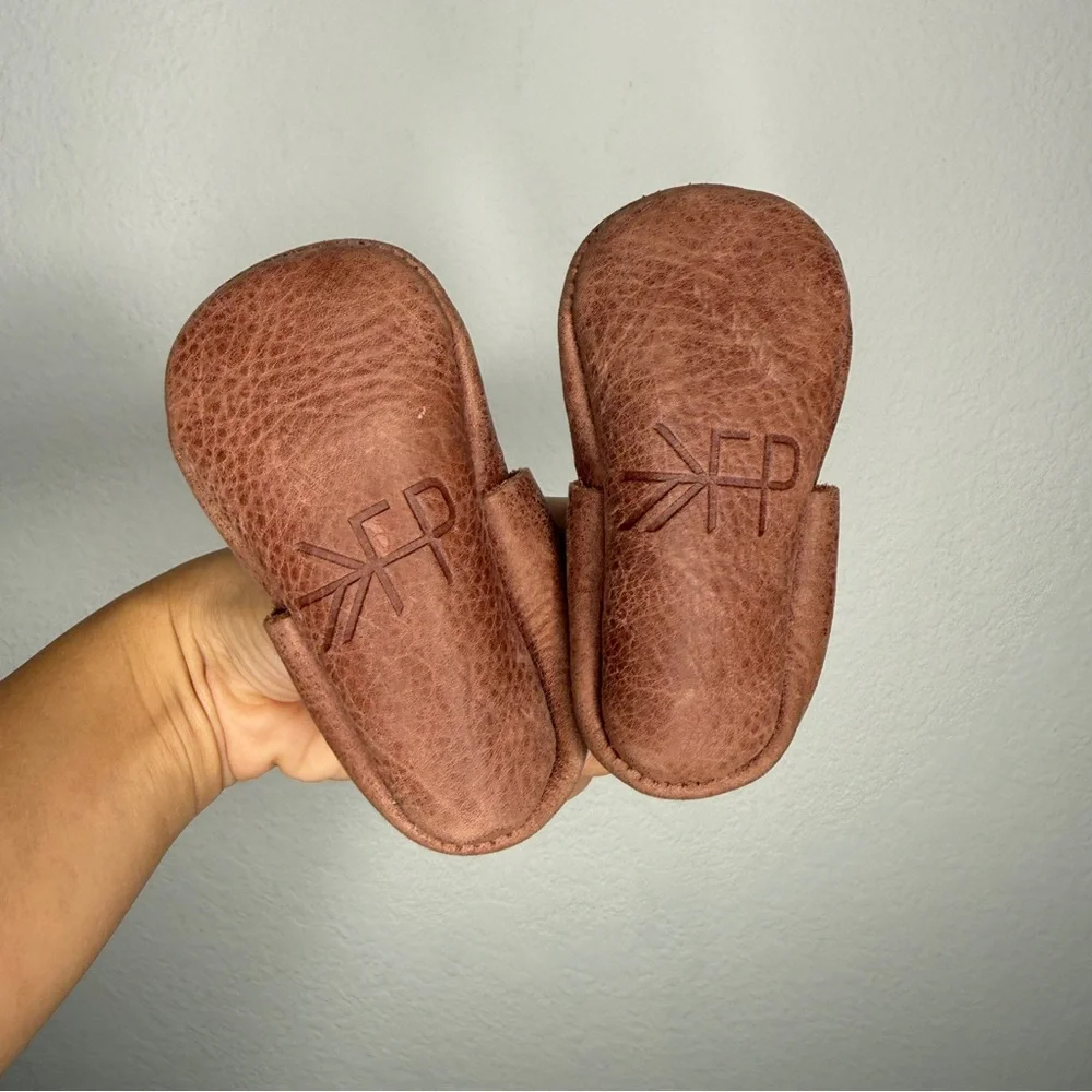 Freshly Picked Brown Clay Leather Fringe Soft Sole Baby Moccasins Size 2